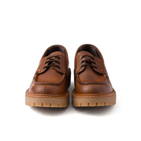 PRADA　レザーローファー