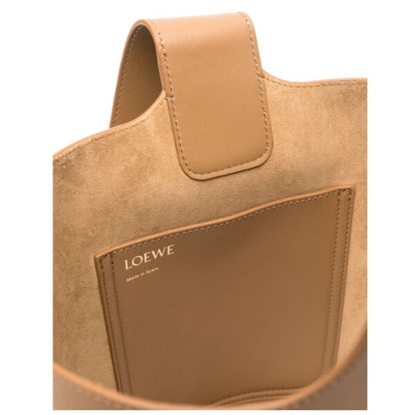 LOEWE　ペブル バケットバッグ ミディアム（スムースカーフ）