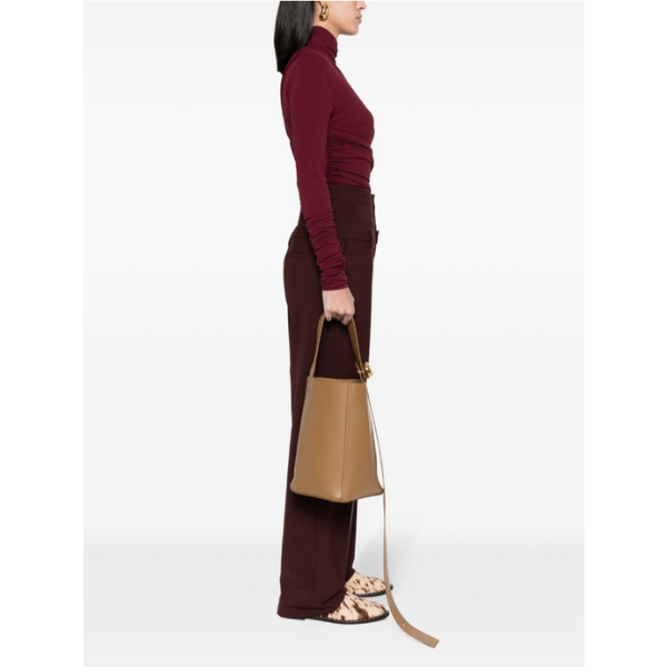 LOEWE　ペブル バケットバッグ ミディアム（スムースカーフ）