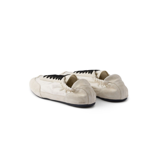 PRADA　コラプス　Re-Nylon×スエードスニーカー