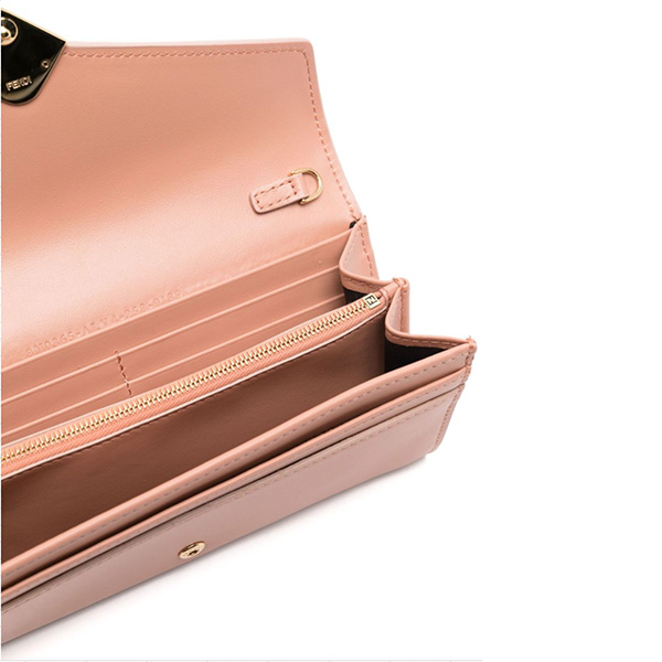 FENDI FFダイヤモンド チェーン付き 長財布