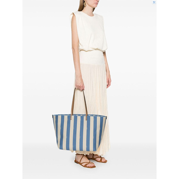 FENDI リバーシブルトートバッグ　ペカンストライプライトブルーFFモチーフ 　ファブリック/ロール　ラージ