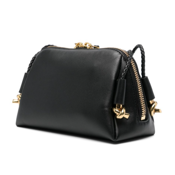 BOTTEGA VENETA　コンサートポーチ