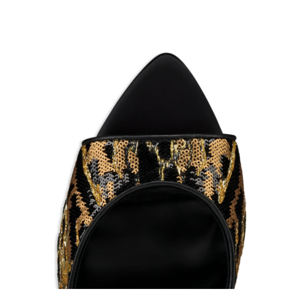 CHRISTIAN LOUBOUTIN