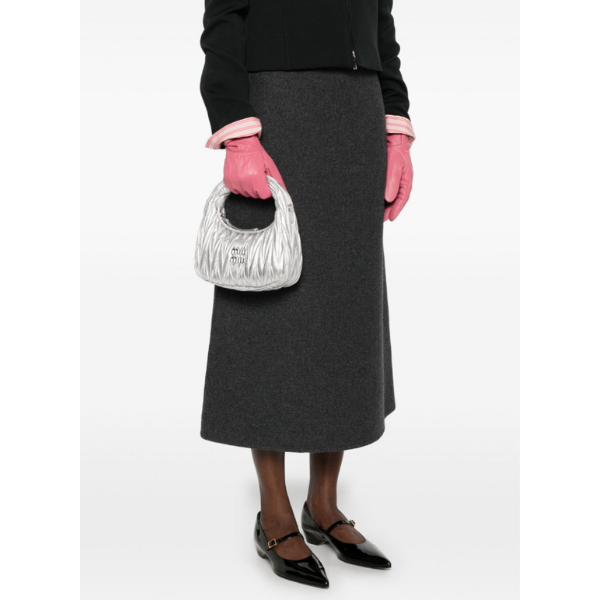 MIU MIU　ワンダー マテラッセレザー ホーボーバッグ