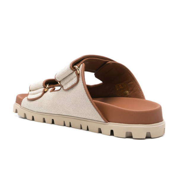 MIU MIU　キャンバス スライドサンダル
