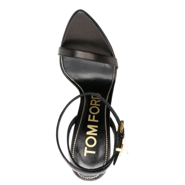 TOM FORD