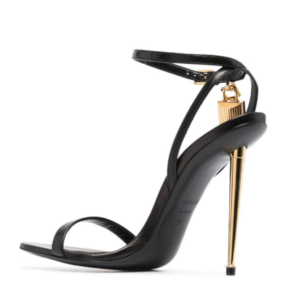 TOM FORD