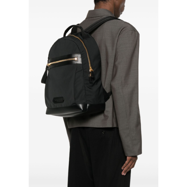 TOM FORD