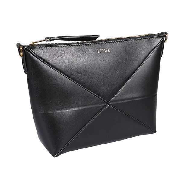 LOEWE パズルフォルド ポーチ（シャイニーナパカーフ）