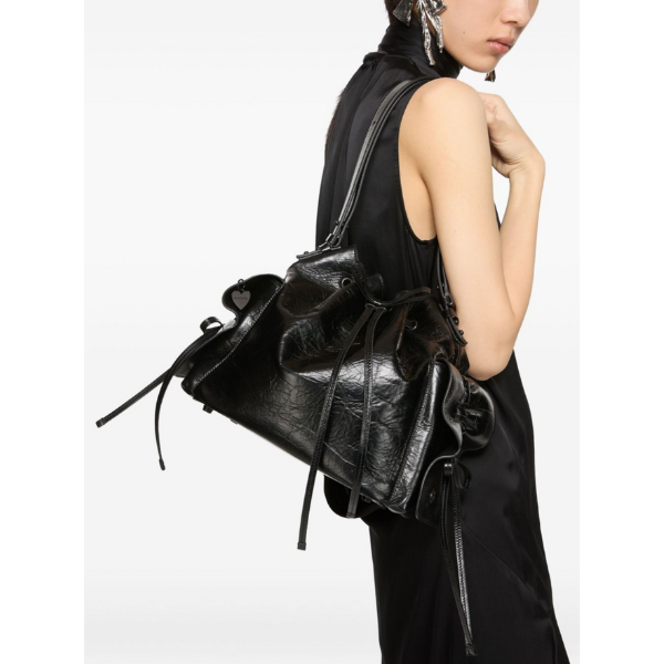 ACNE STUDIOS　マルチポケットバケットバッグ