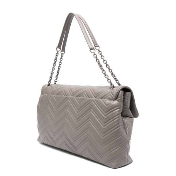 GUCCI　GGマーモント〕マキシ ショルダーバッグ